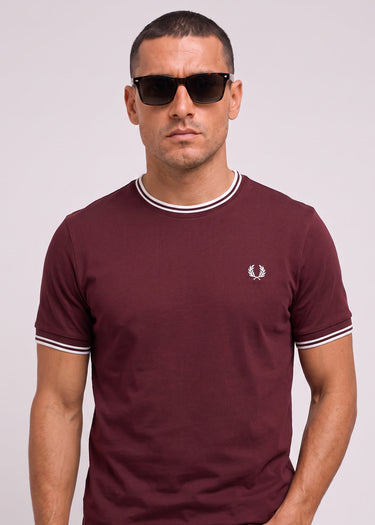 Fred Perry T-Shirts Twin tipped t-shirt - oxblood ecru