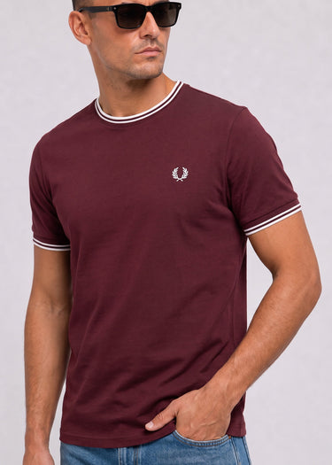 Fred Perry T-Shirts Twin tipped t-shirt - oxblood ecru