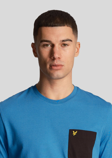 Lyle & Scott T-shirts Contrast pocket t-shirt - spring blue jet black