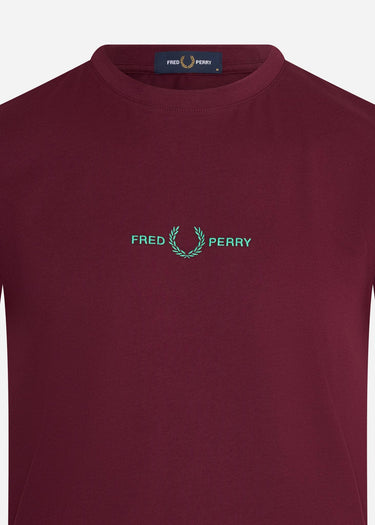 Fred Perry T-shirts Embroidered t-shirt - aubergine