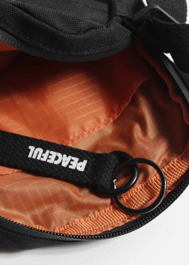 Peaceful Hooligan Tassen Numbers pouch - black